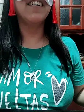 Snapshot of LoveFoxi chatting on 18, 10, 2025 LoveFoxi online show from 18, 10, 2025