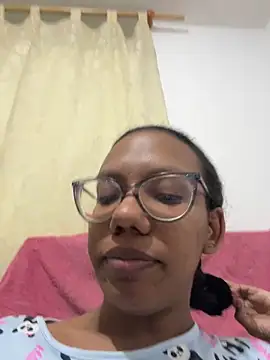 Valen1800 online show from 7, 11, 2025