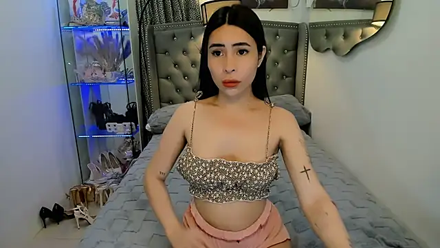 Claudia empress online show from 30, 11, 2025