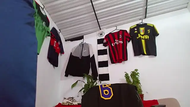 skinny23cm online show from 1, 3, 2026