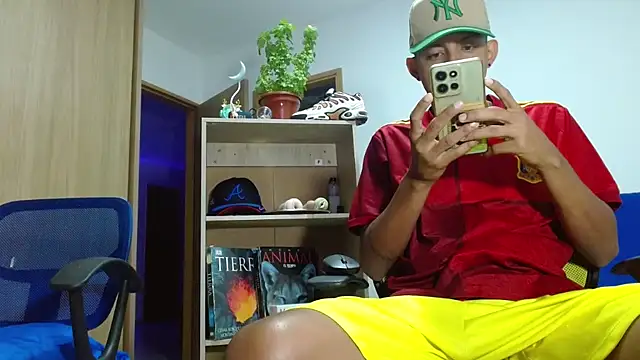 skinny23cm online show from 30, 10, 2025