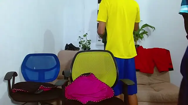 skinny23cm online show from 7, 2, 2026