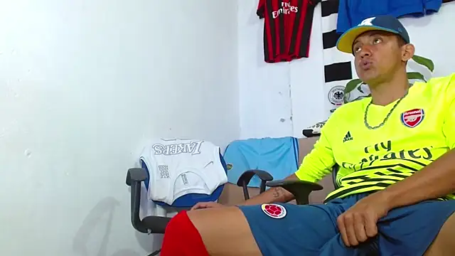 skinny23cm online show from 10, 2, 2026