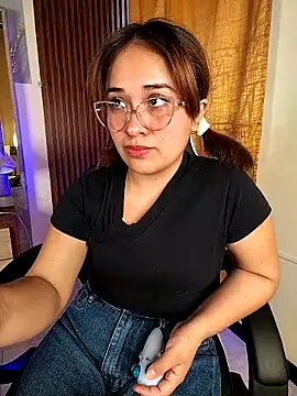 sara-lopez1 online show from 23, 9, 2025