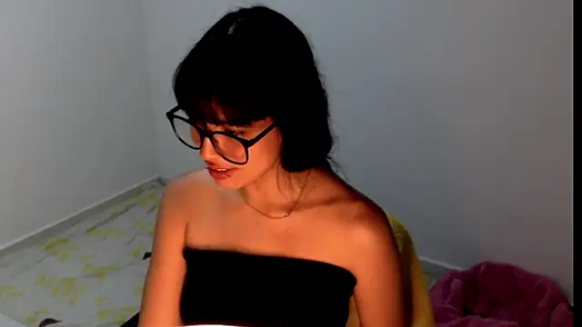 meganmiauu online show from 17, 5, 2026