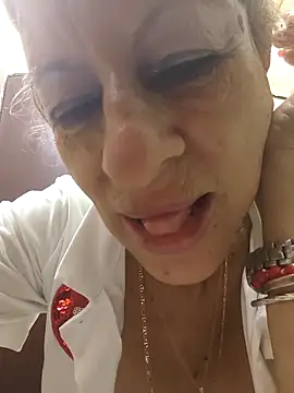 Snapshot of MaryeLunna chatting on 13, 11, 2025 MaryeLunna online show from 13, 11, 2025