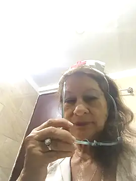 Snapshot of MaryeLunna chatting on 4, 11, 2025 MaryeLunna online show from 4, 11, 2025