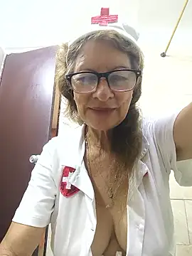 MaryeLunna online show from 10, 1, 2026