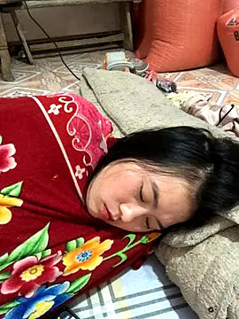 Maymay97 online show from 4, 11, 2025