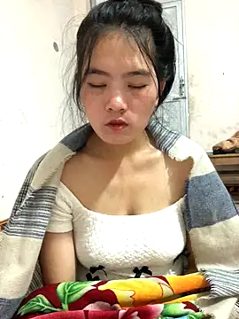 Maymay97 online show from 10, 11, 2025