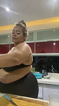 EmilyDuran  online show from 28, 4, 2026