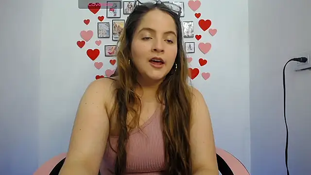 Pregnant Kloe online show from 1, 5, 2026