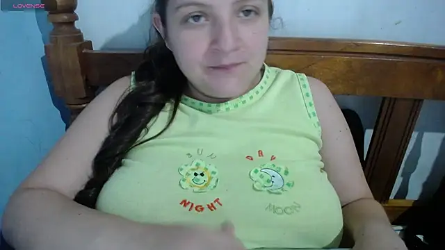 Snapshot of Pregnant_Kloe chatting on 26, 9, 2025 Pregnant Kloe online show from 26, 9, 2025