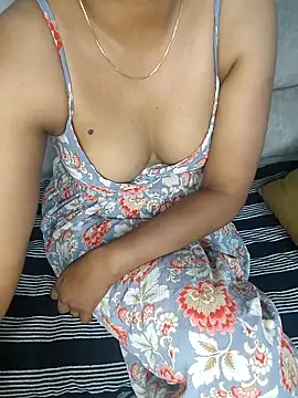 Snapshot of Tamilpallavi chatting on 28, 4, 2026 Tamilpallavi online show from 28, 4, 2026