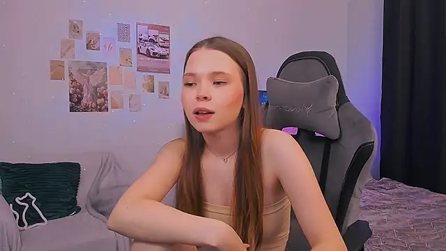 TinysRoses online show from 10, 9, 2025