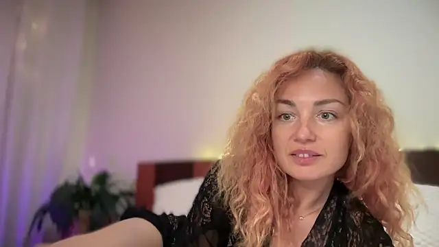 Reddgiirl online show from 20, 5, 2026