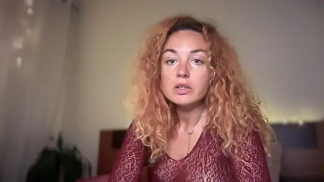 Reddgiirl online show from 24, 4, 2026