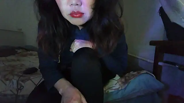 sakuradelreina online show from 17, 12, 2025