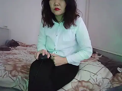 sakuradelreina online show from 19, 12, 2025