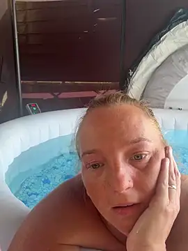 JustYourNormalCouple online show from 11, 9, 2025