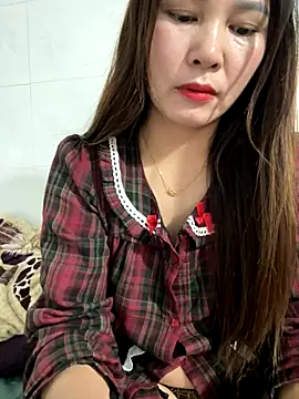 Snapshot of Moan_Mary chatting on 28, 11, 2025 Moan Mary online show from 28, 11, 2025