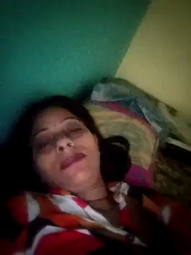 Snapshot of Soniya_Roy chatting on 17, 10, 2025 Soniya Roy online show from 17, 10, 2025