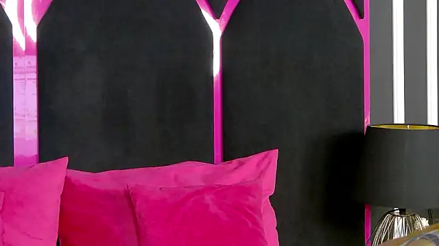 Evelisse online show from 29, 3, 2026