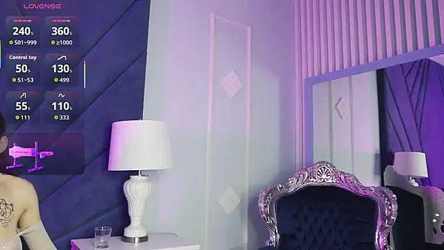 Evelisse online show from 21, 10, 2025