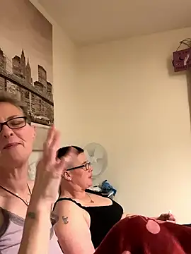 Curvy-Jinx online show from 17, 1, 2026