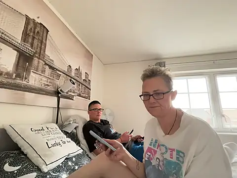 Curvy-Jinx online show from 21, 4, 2026