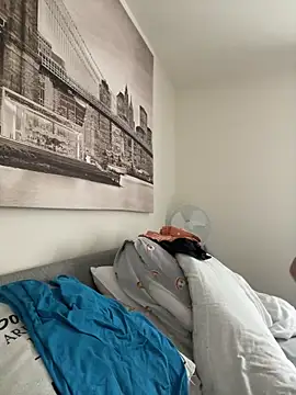 Curvy-Jinx online show from 13, 10, 2025