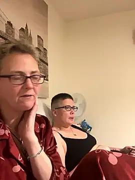 Curvy-Jinx online show from 11, 1, 2026