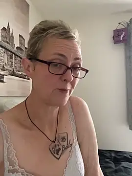 Curvy-Jinx online show from 31, 10, 2025