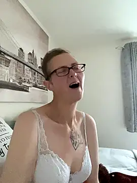 Curvy-Jinx online show from 23, 10, 2025