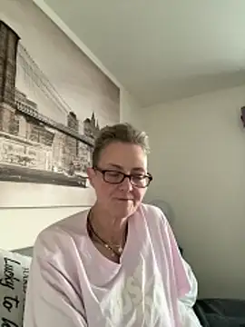 Curvy-Jinx online show from 7, 1, 2026