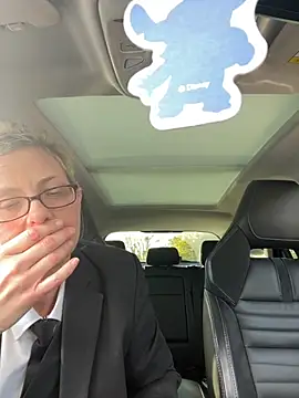 Curvy-Jinx online show from 13, 11, 2025