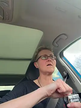 Curvy-Jinx online show from 18, 4, 2026