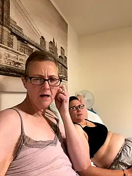 Curvy-Jinx online show from 16, 10, 2025