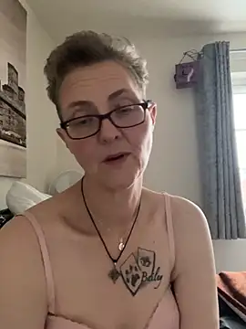 Curvy-Jinx online show from 2, 2, 2026