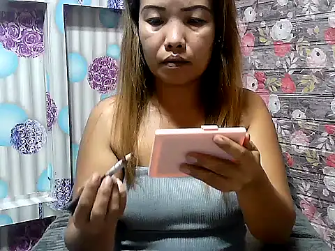 AsianHorny4uxx online show from 12, 9, 2025