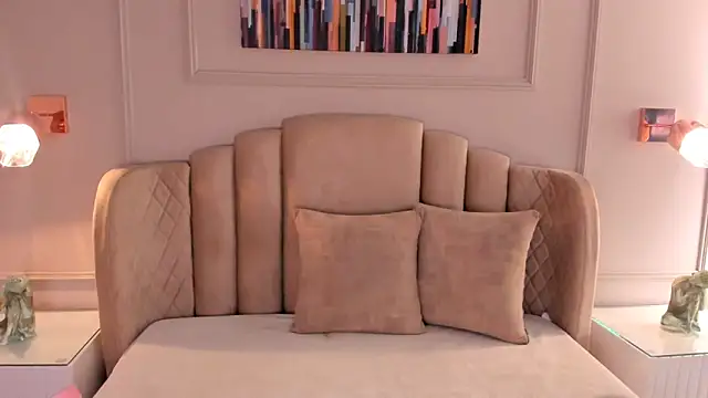 mia kisses2 online show from 28, 11, 2025