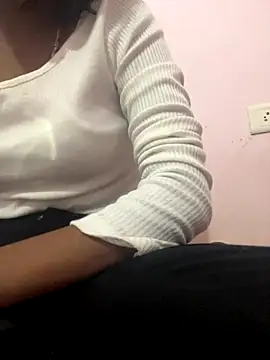 sakshi5533 online show from 2, 12, 2025