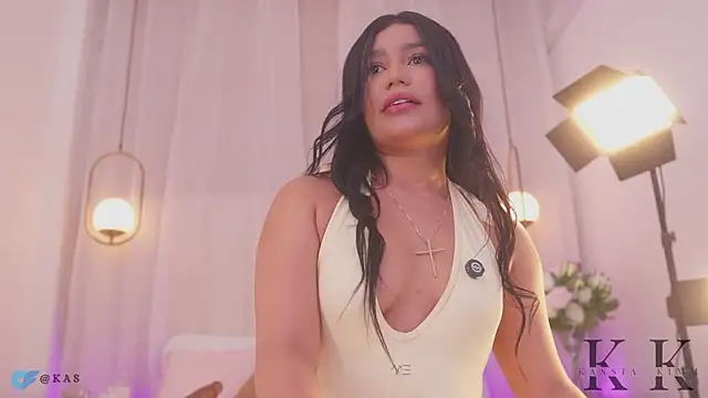 kassia kim online show from 22, 4, 2026