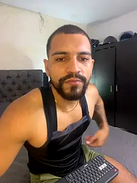 Snapshot of vincentjaxon chatting on 19, 9, 2025 vincentjaxon online show from 19, 9, 2025