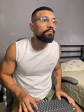 vincentjaxon online show from 10, 4, 2026