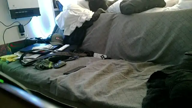 Luv2SuckBWC92 online show from 3, 12, 2025