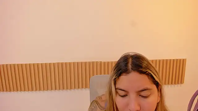 Snapshot of OliviaSweett chatting on 6, 6, 2026 OliviaSweett online show from 6, 6, 2026