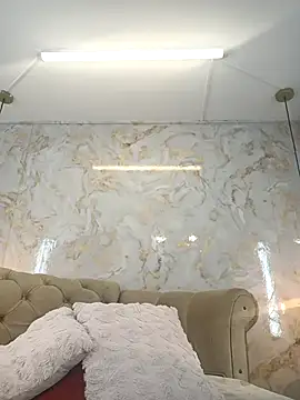 nathaliamiller online show from 21, 11, 2025