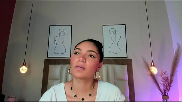 LunaAspen  online show from 13, 3, 2026