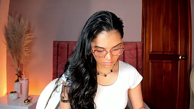 LunaAspen  online show from 21, 3, 2026